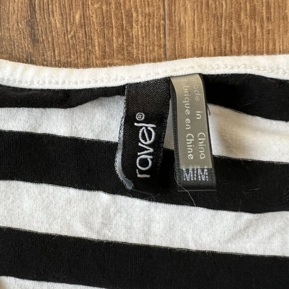 Ravel Black & White Sheer Sleeve Stripe Back Top Sz M - Picture 5 of 12